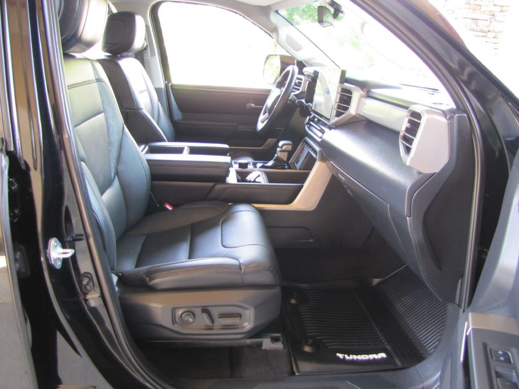 2022 Toyota Tundra Image 19