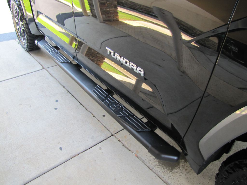 2022 Toyota Tundra Image 24