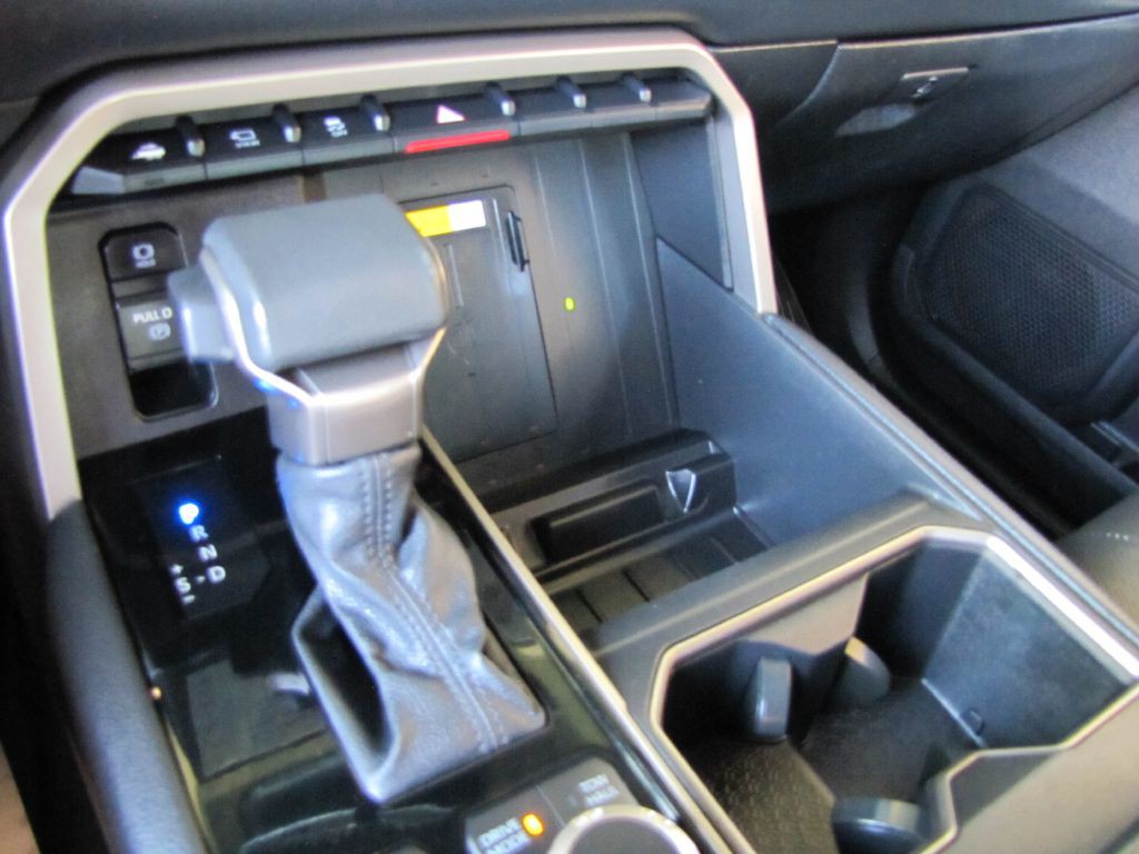 2022 Toyota Tundra Image 39