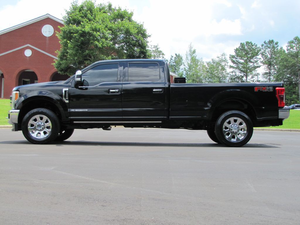 2017 Ford F-350 Image 4
