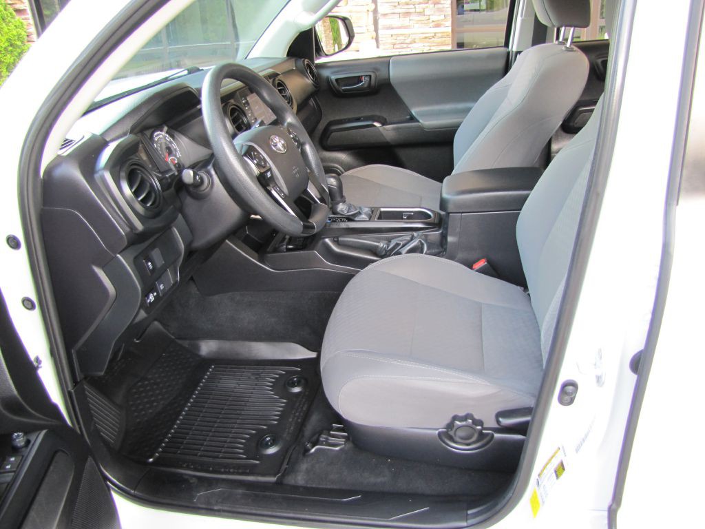 2022 Toyota Tacoma Image 13