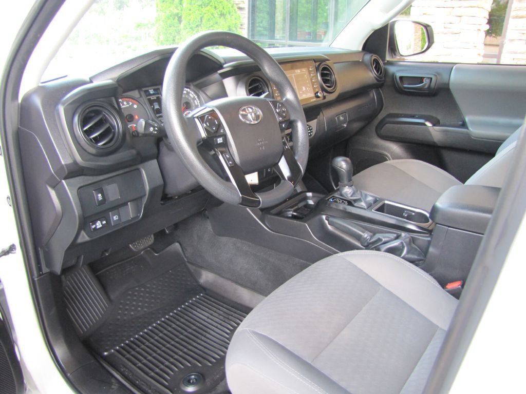 2022 Toyota Tacoma Image 14