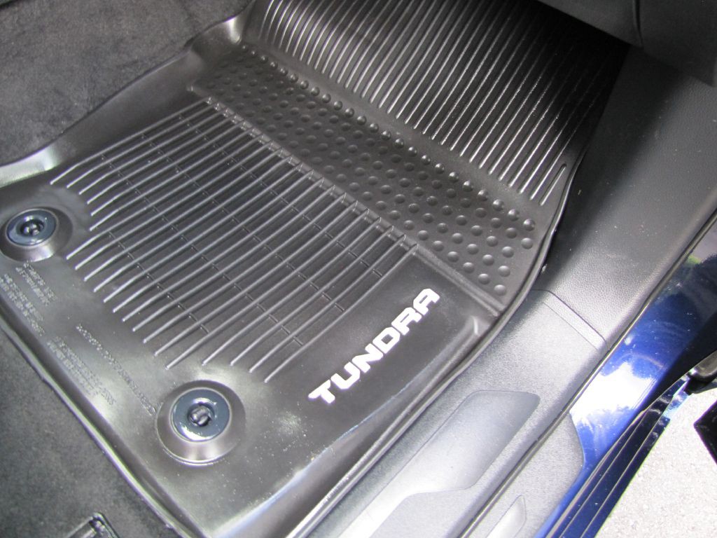 2022 Toyota Tundra Image 16