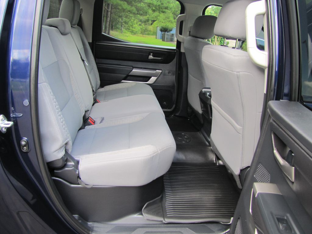 2022 Toyota Tundra Image 17