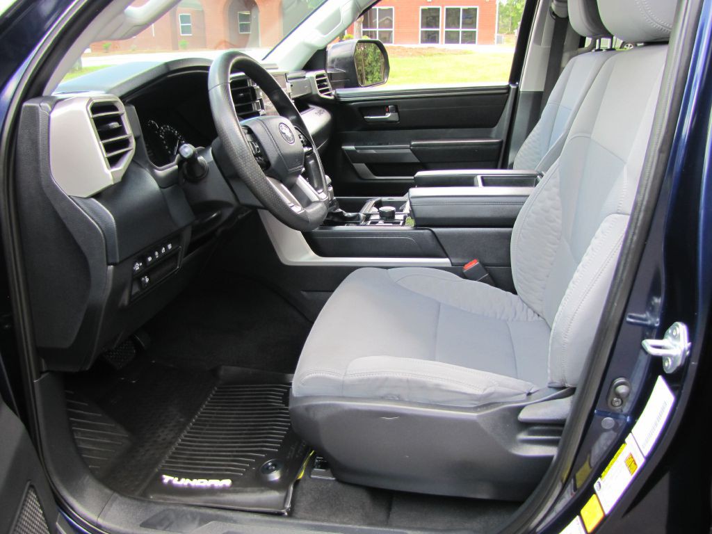 2022 Toyota Tundra Image 21