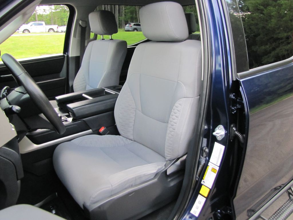2022 Toyota Tundra Image 24