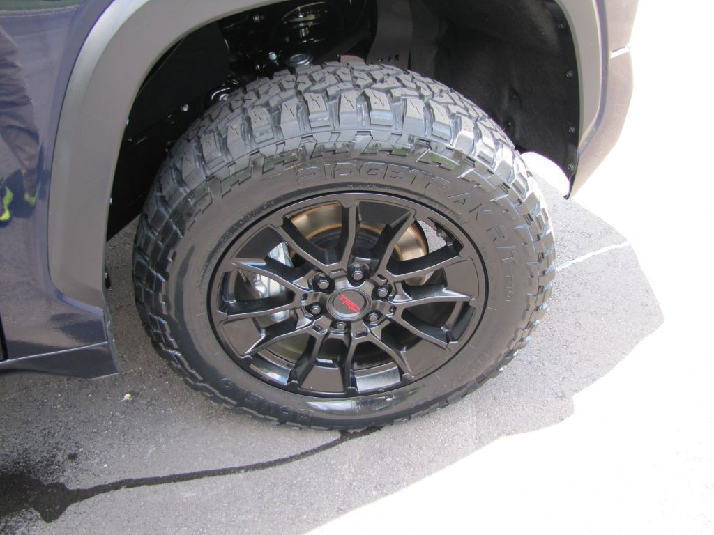2022 Toyota Tundra Image 36