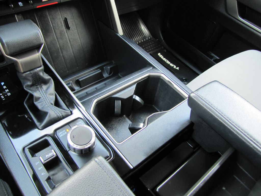 2022 Toyota Tundra Image 46