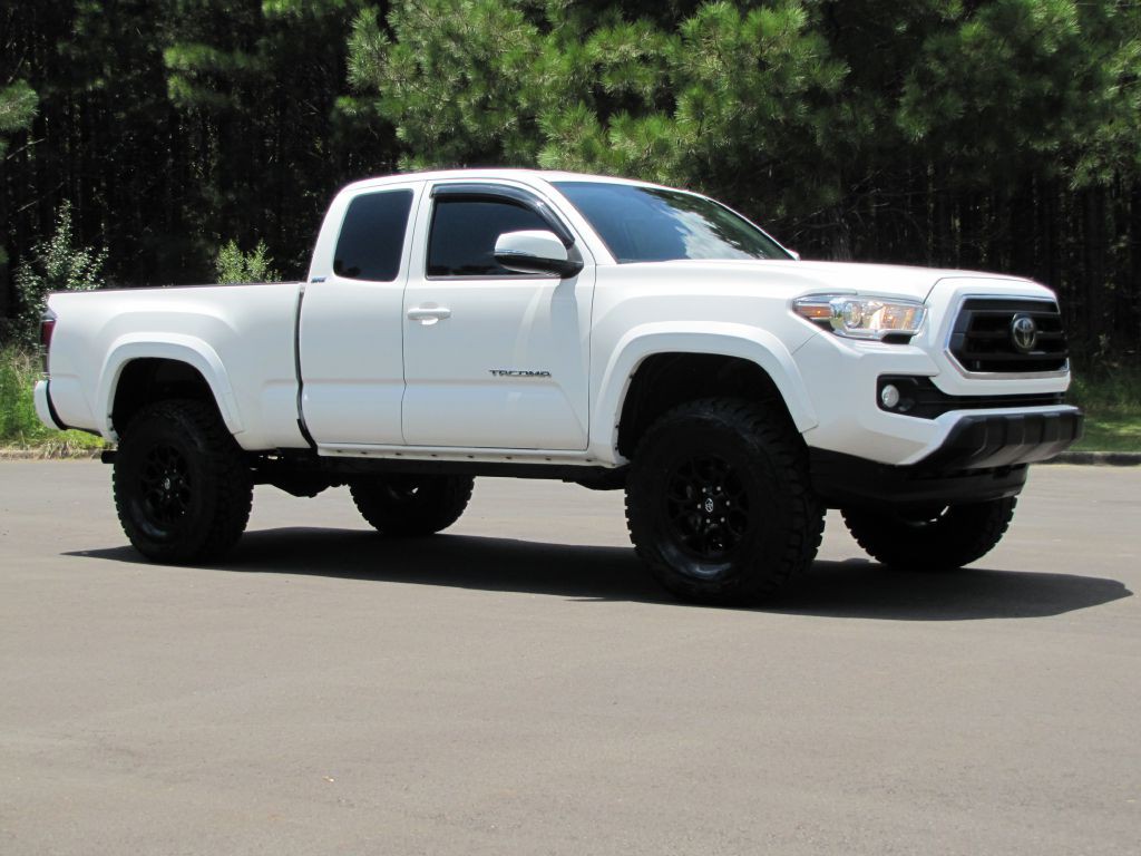 2022 Toyota Tacoma Image 3