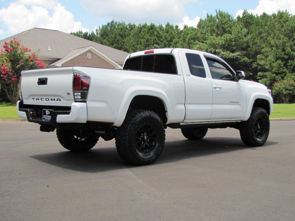 2022 Toyota Tacoma Image 7