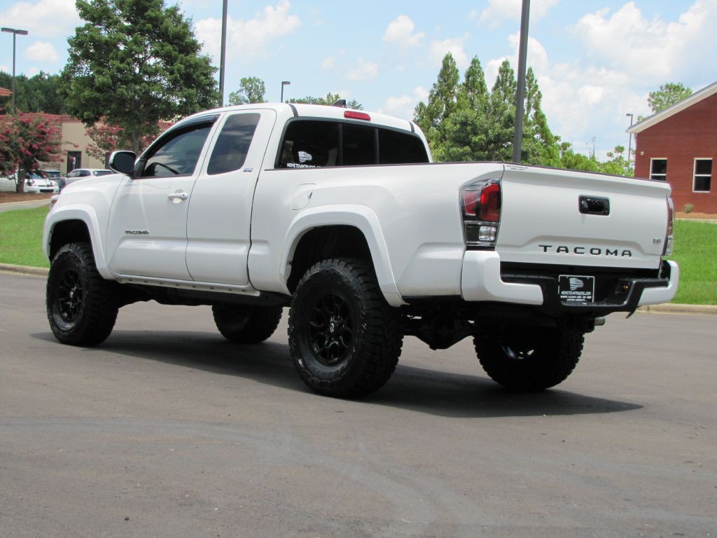 2022 Toyota Tacoma Image 8