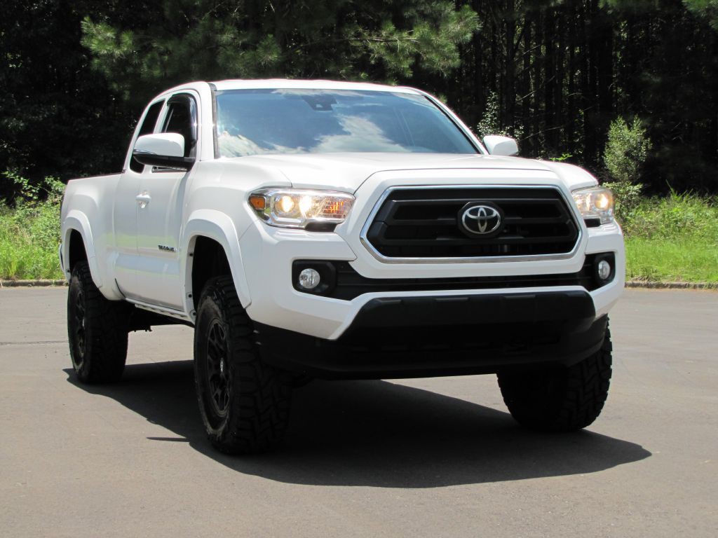 2022 Toyota Tacoma Image 9