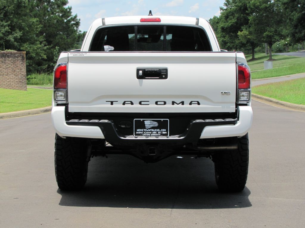 2022 Toyota Tacoma Image 11