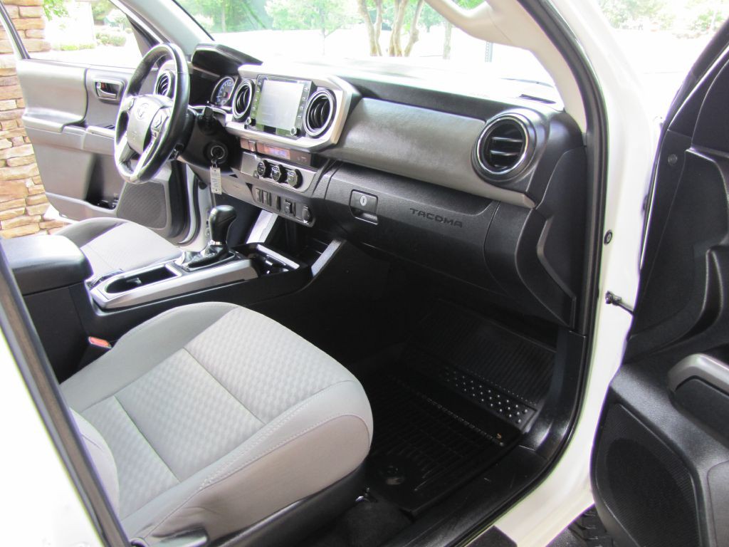 2022 Toyota Tacoma Image 22