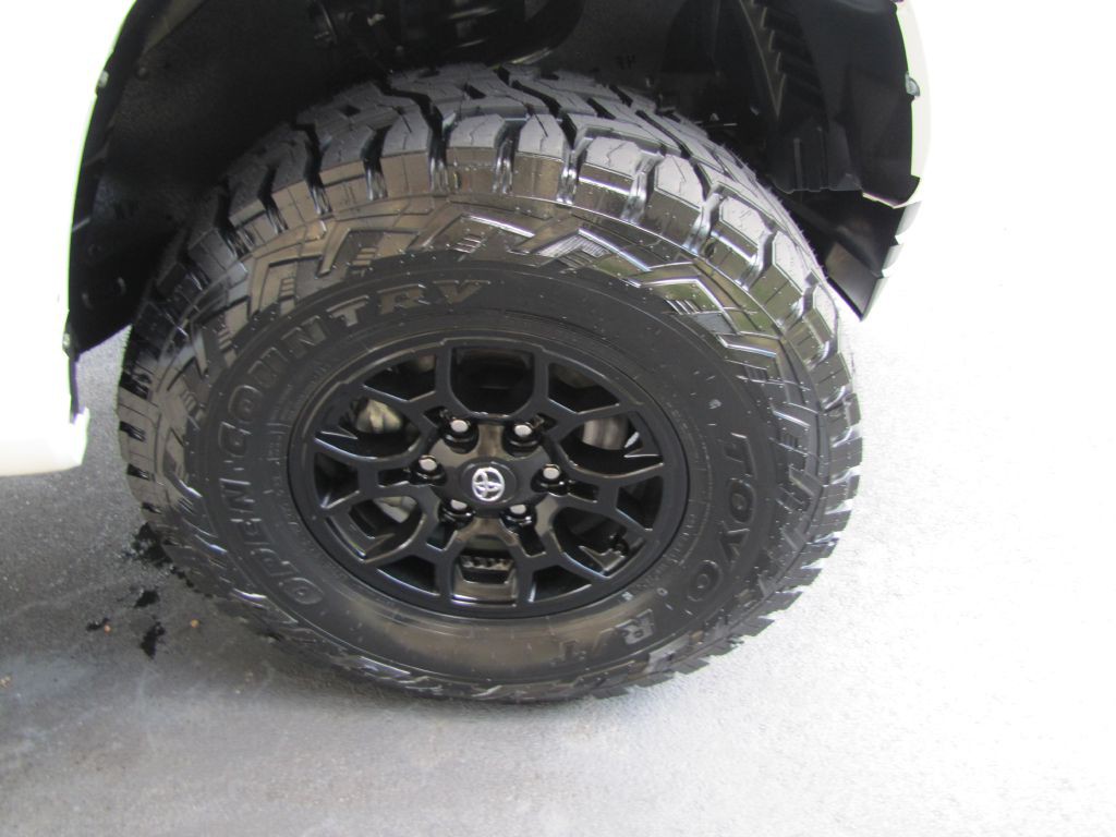 2022 Toyota Tacoma Image 24