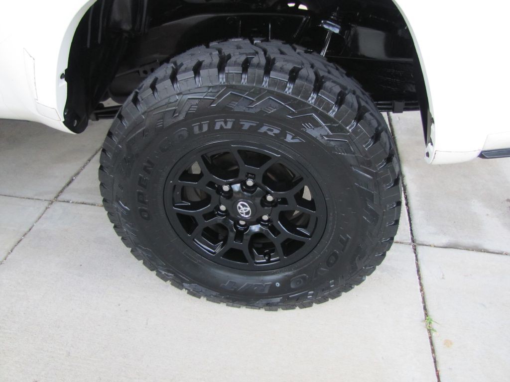 2022 Toyota Tacoma Image 32