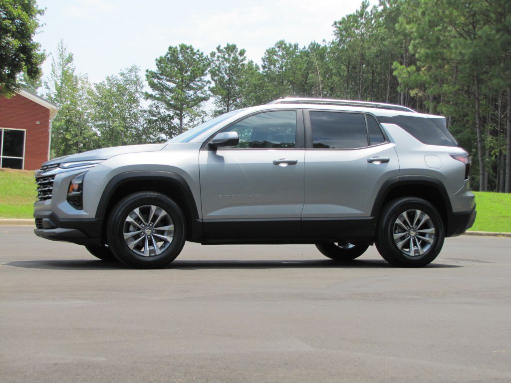 2025 Chevrolet Equinox Image 4