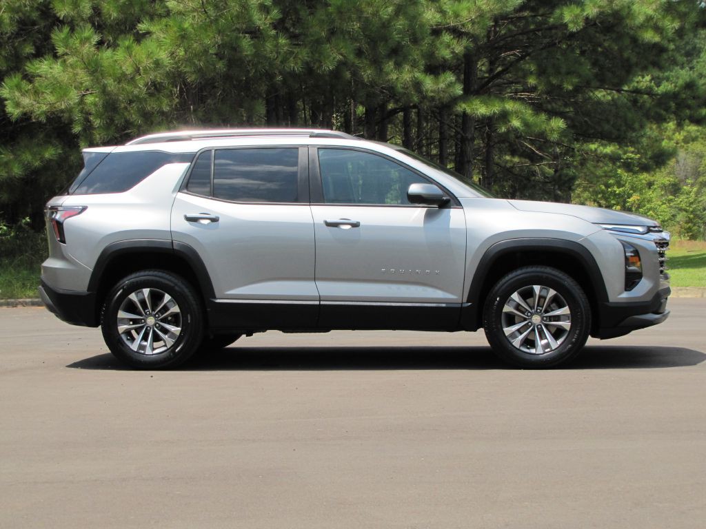 2025 Chevrolet Equinox Image 7