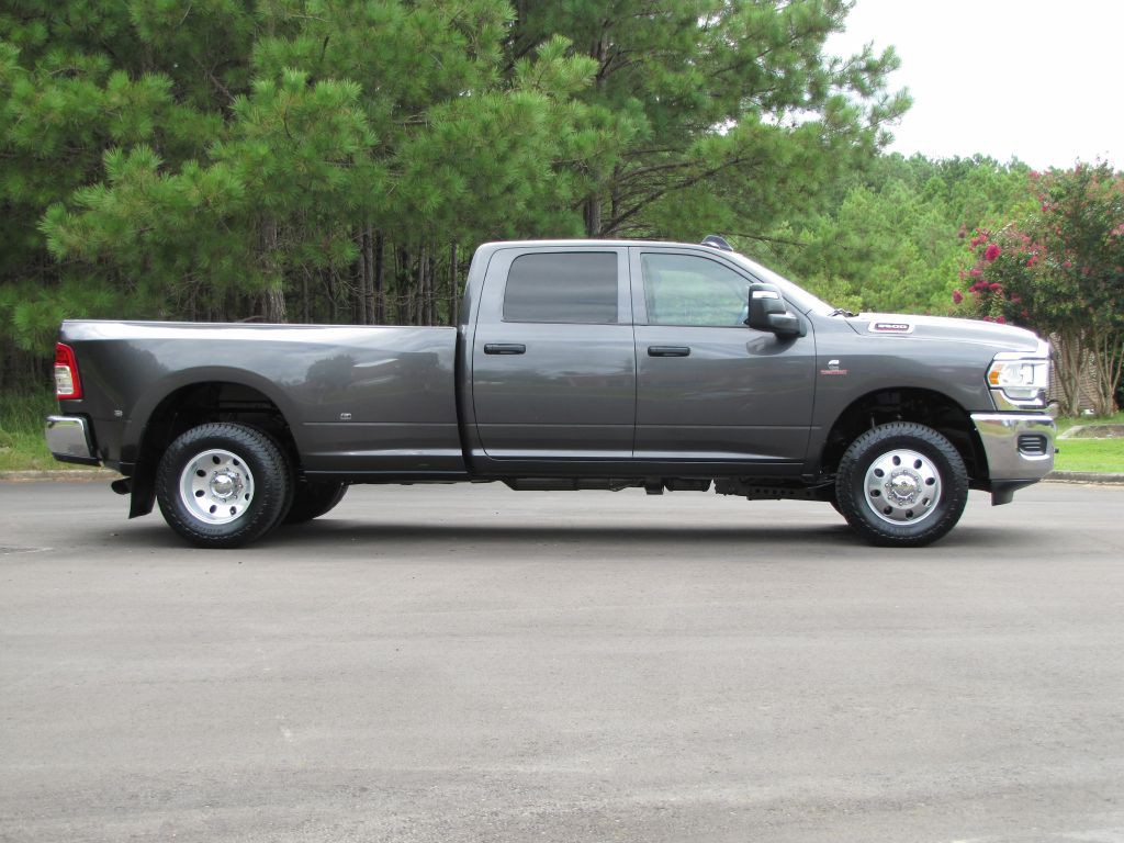 2023 Dodge Ram 3500 Image 5