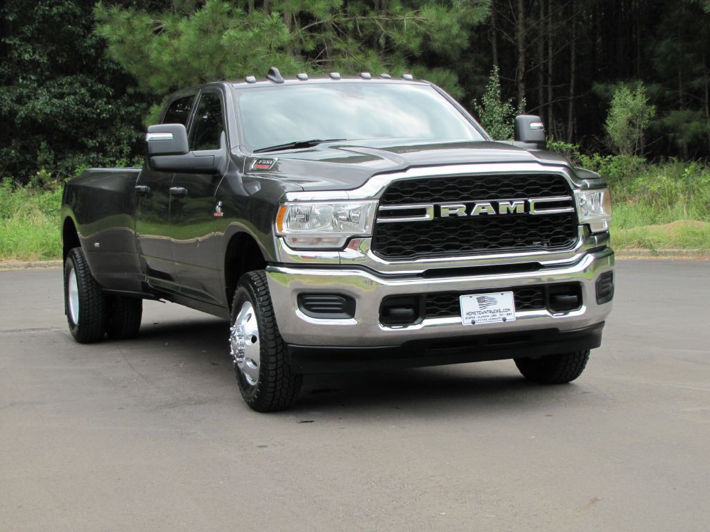 2023 Dodge Ram 3500 Image 9