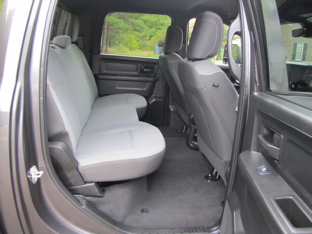 2023 Dodge Ram 3500 Image 16