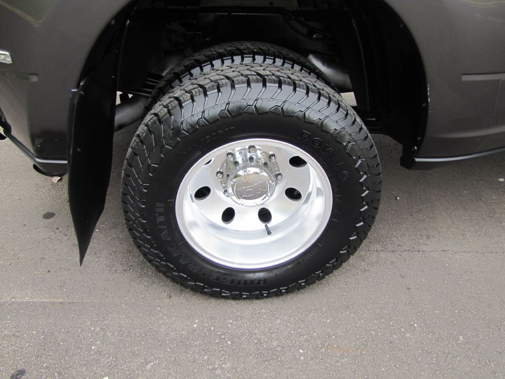 2023 Dodge Ram 3500 Image 32