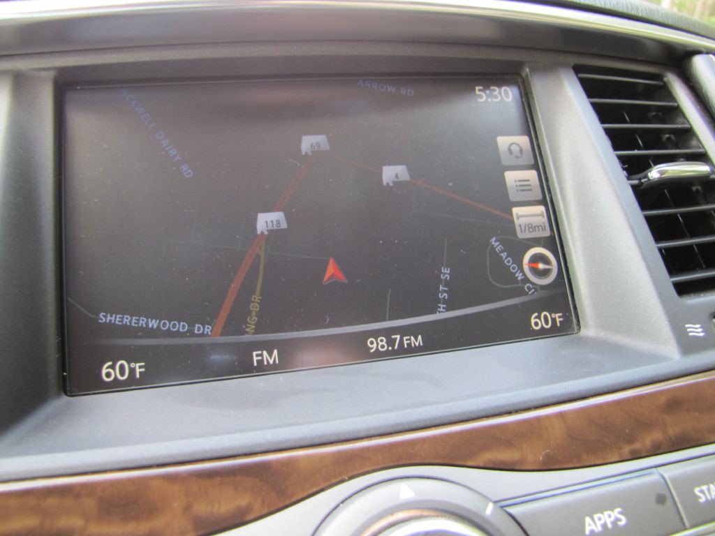 2018 Nissan Armada Image 35
