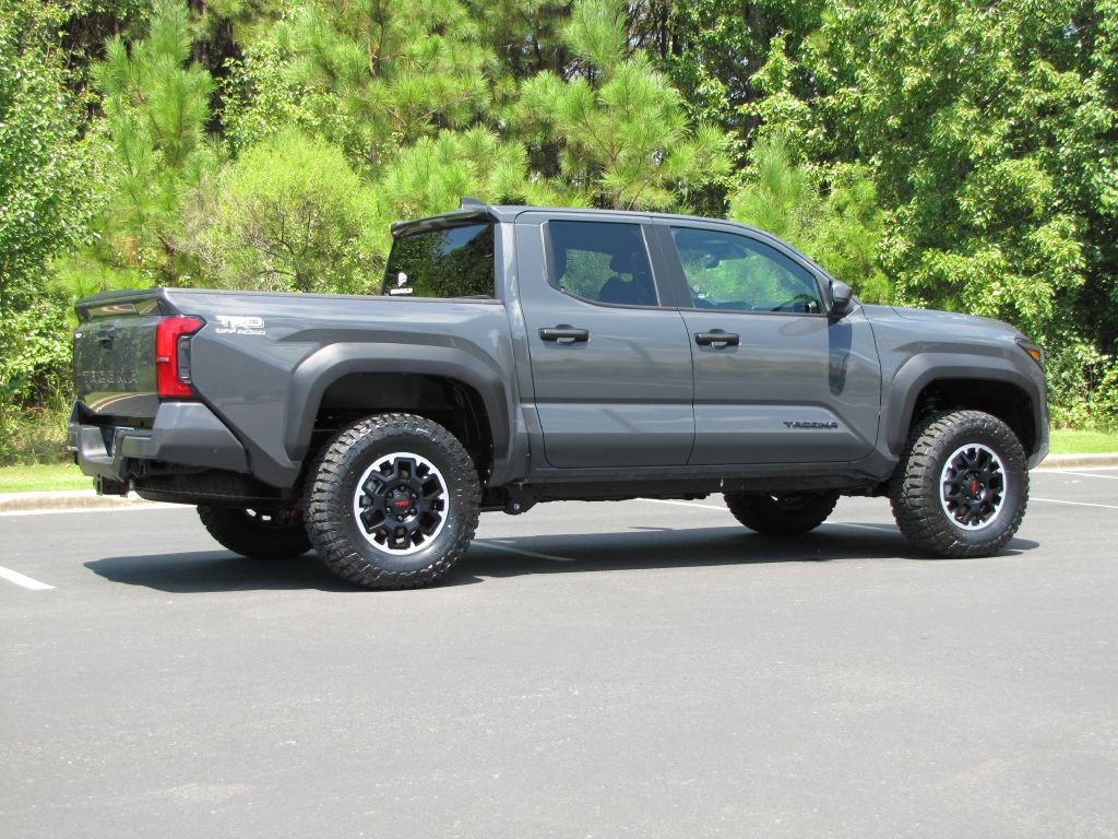 2024 Toyota Tacoma Image 6