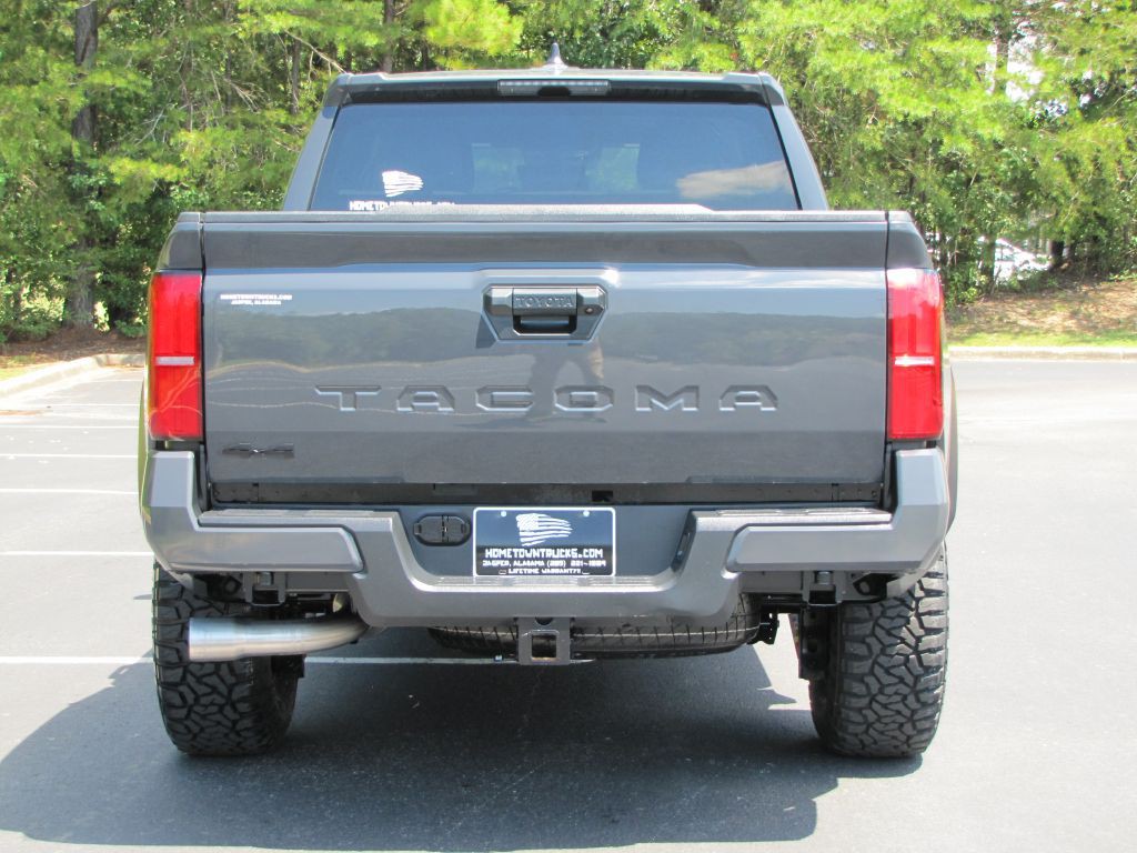 2024 Toyota Tacoma Image 9