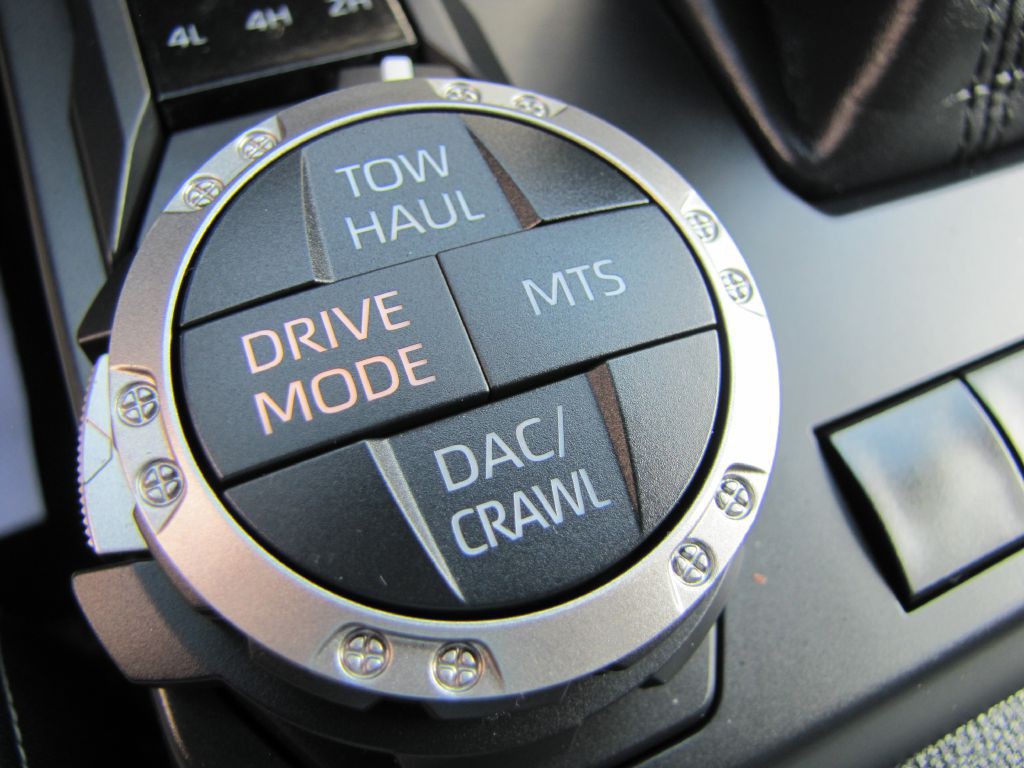 2024 Toyota Tacoma Image 38