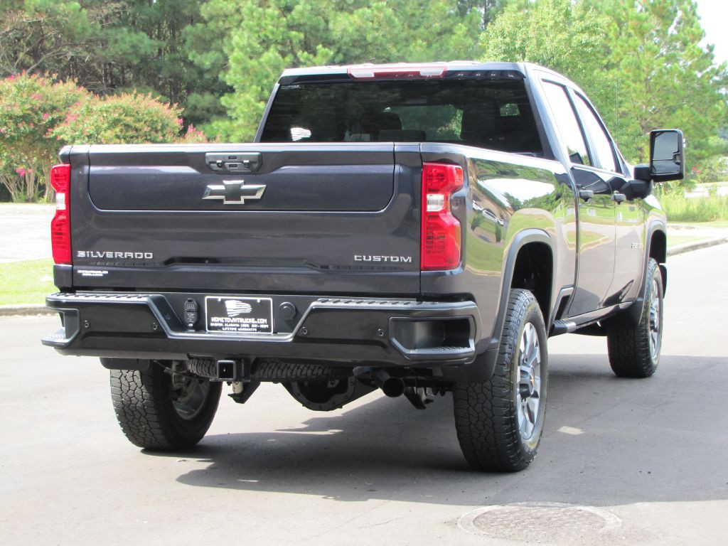 2024 Chevrolet Silverado 1500 Image 12
