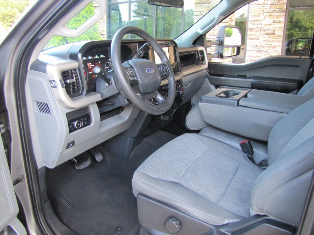 2023 Ford F-250 Image 13