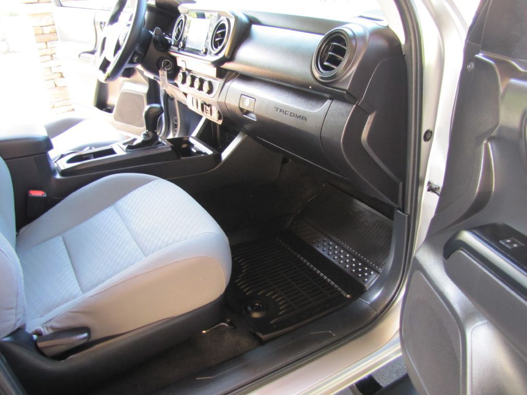 2022 Toyota Tacoma Image 22