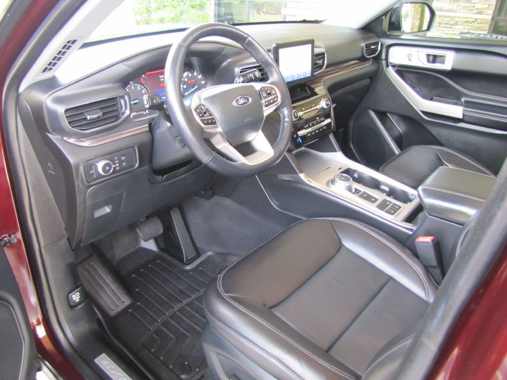 2022 Ford Explorer Image 13