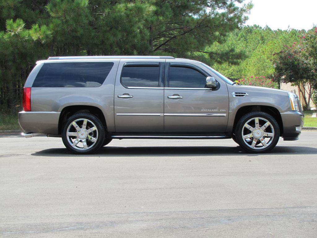 2012 Cadillac Escalade Image 5