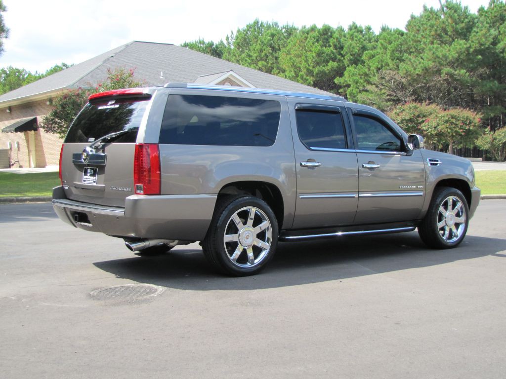 2012 Cadillac Escalade Image 13