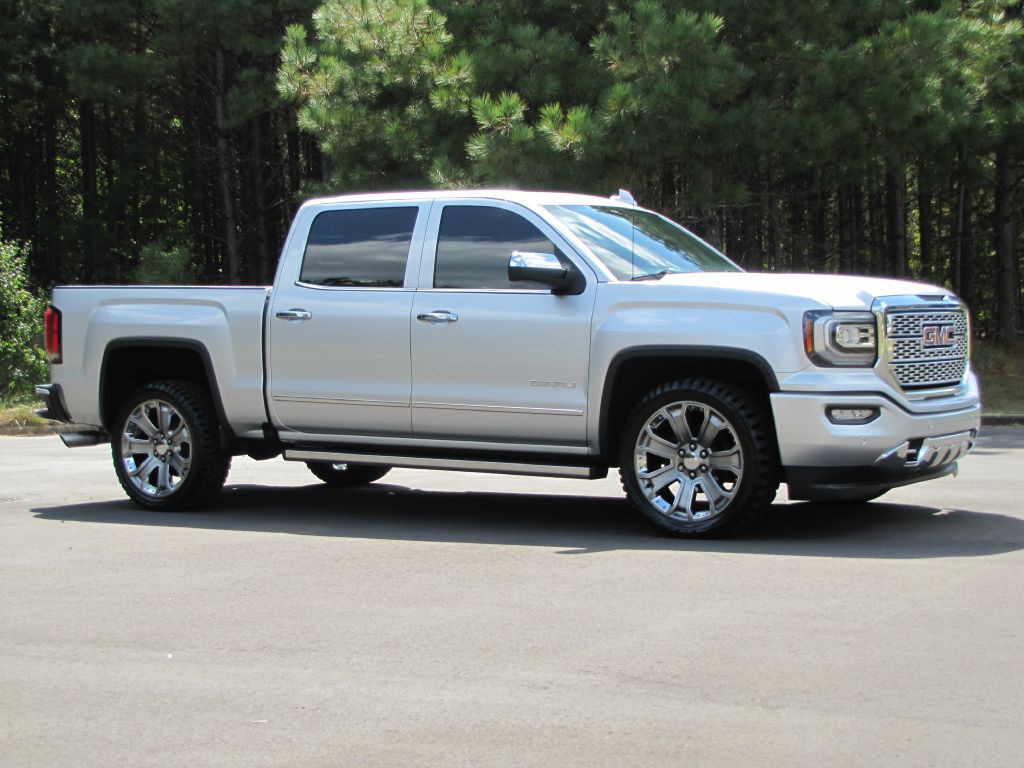 2018 GMC Sierra Image 3