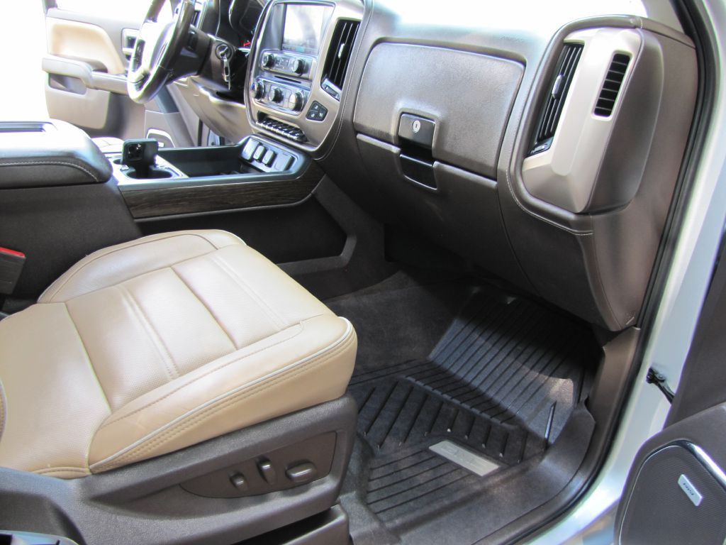 2018 GMC Sierra Image 25