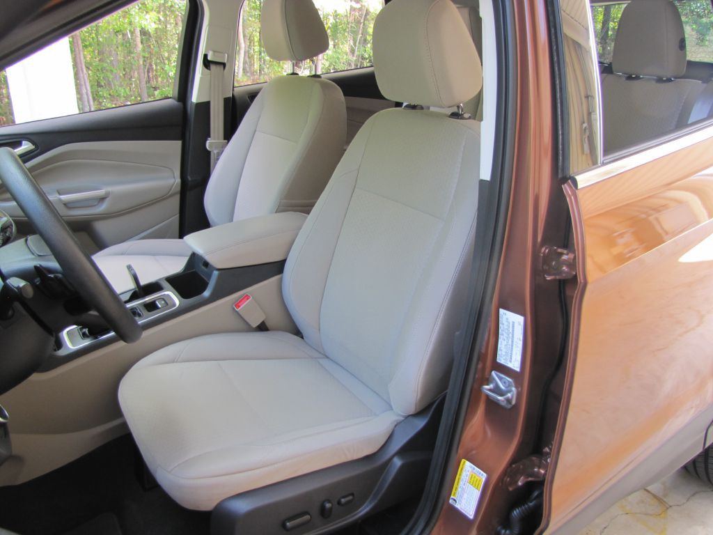 2017 Ford Escape Image 16