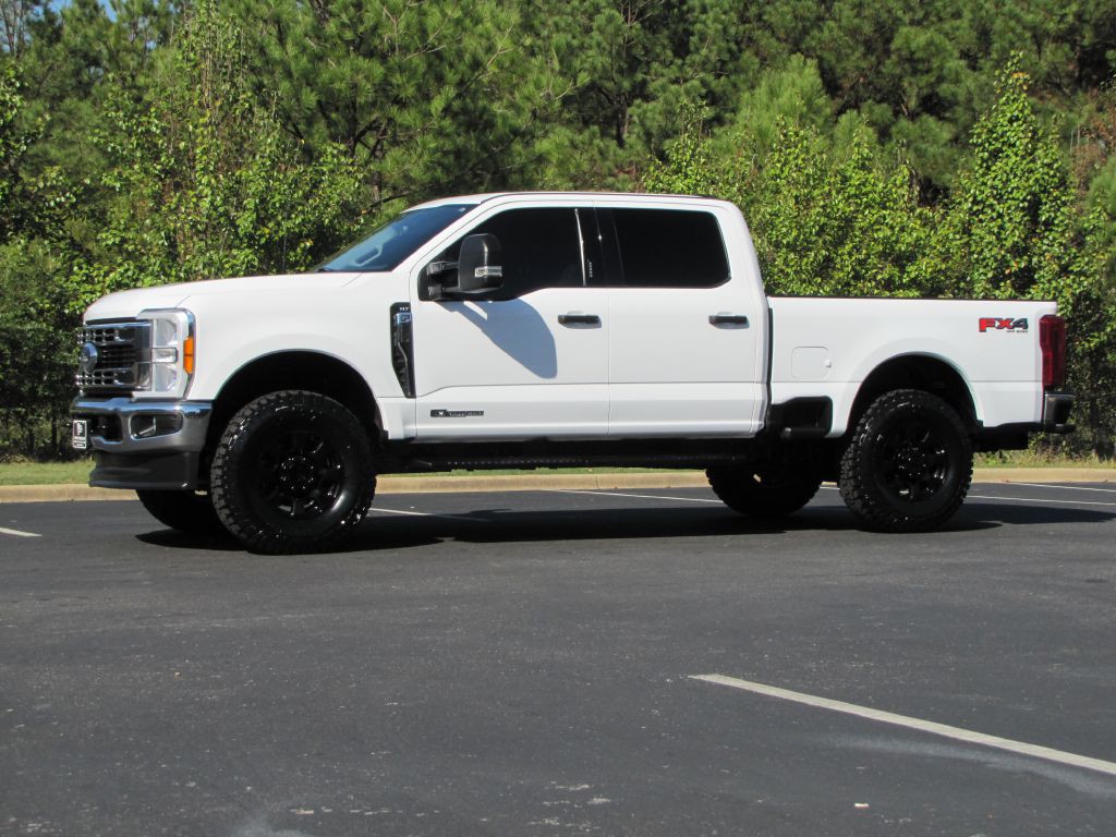 2023 Ford F-250 Image 3