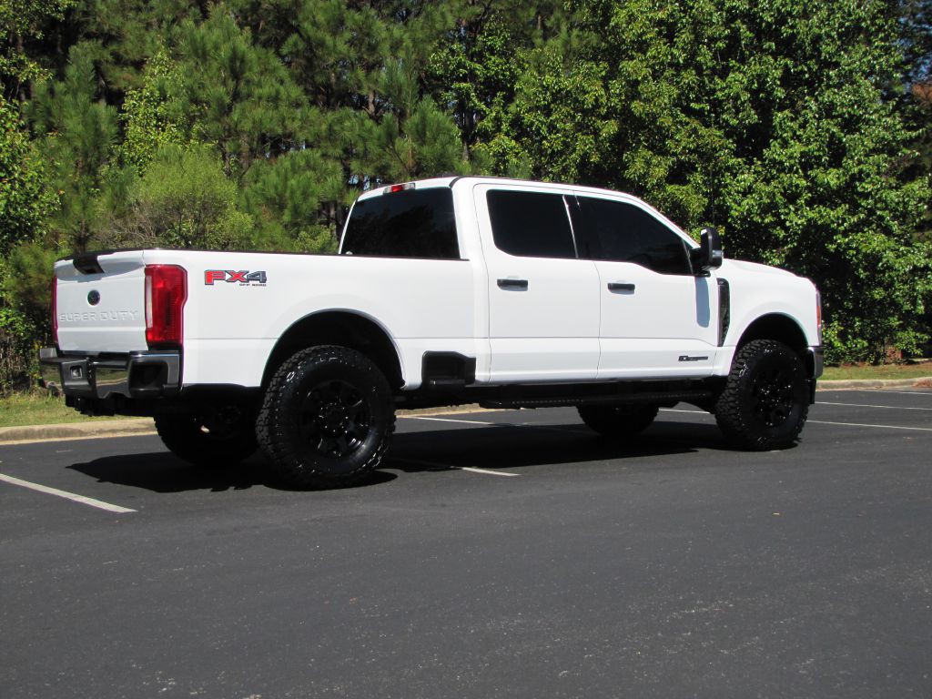2023 Ford F-250 Image 6