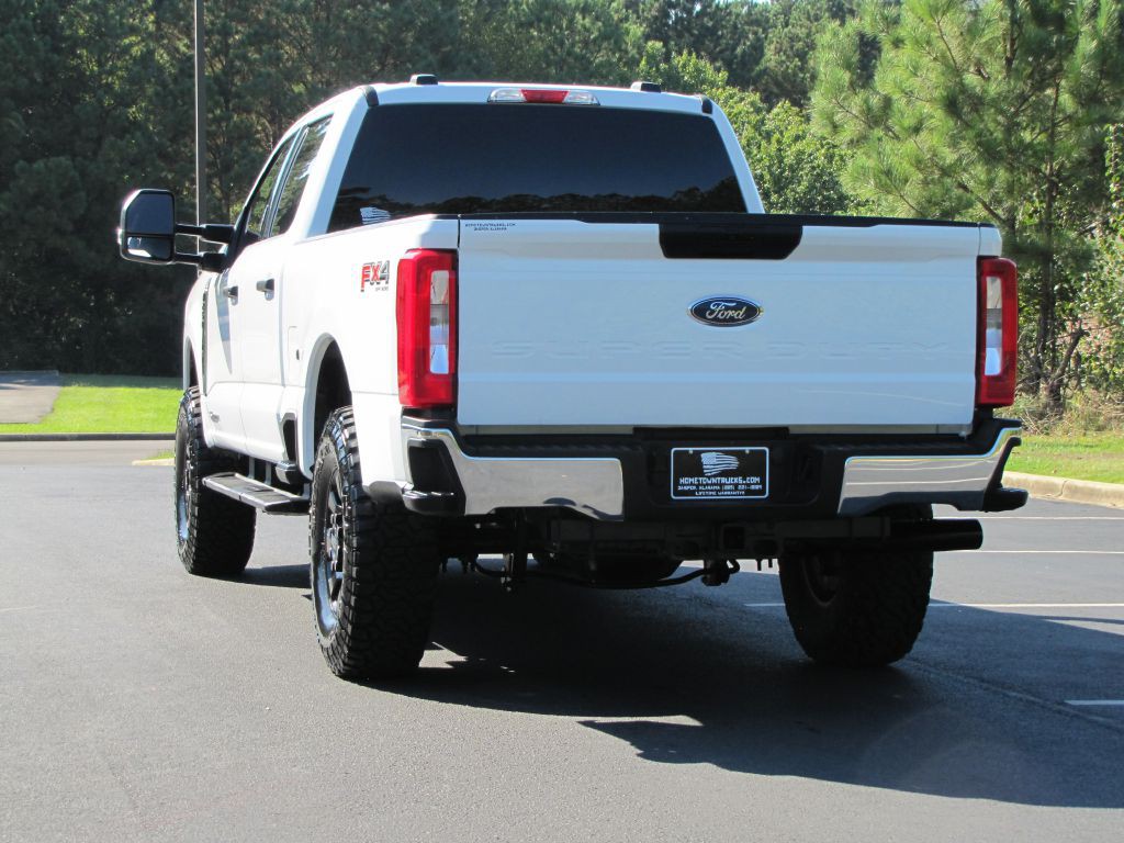 2023 Ford F-250 Image 10