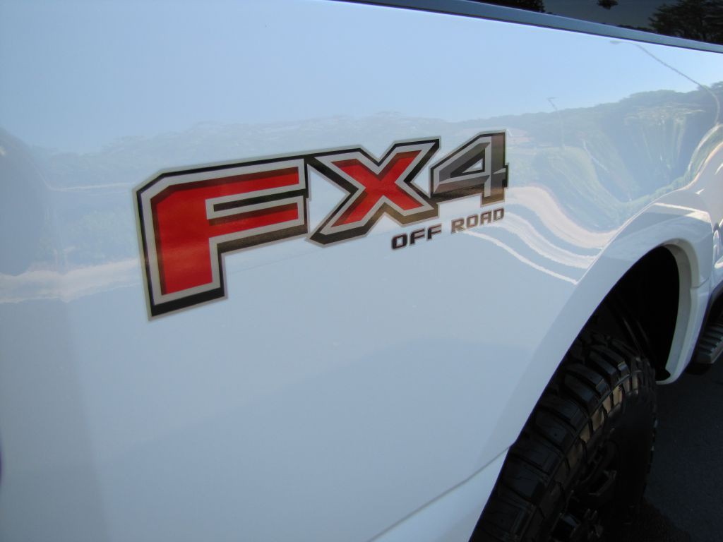 2023 Ford F-250 Image 32