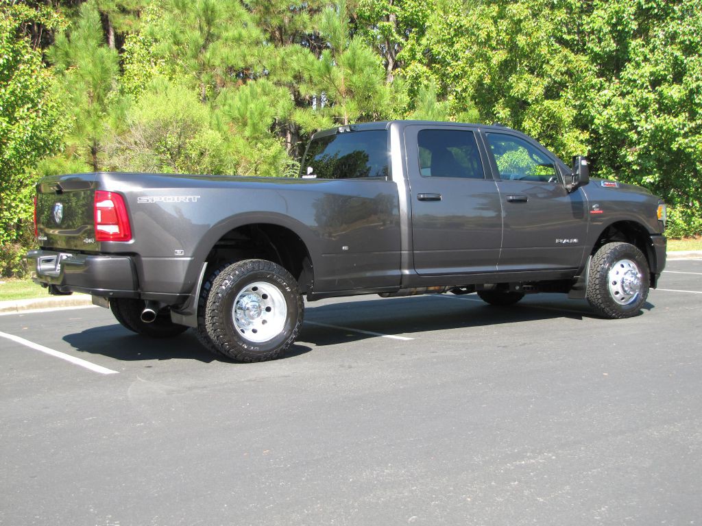 2023 Dodge Ram 3500 Image 6
