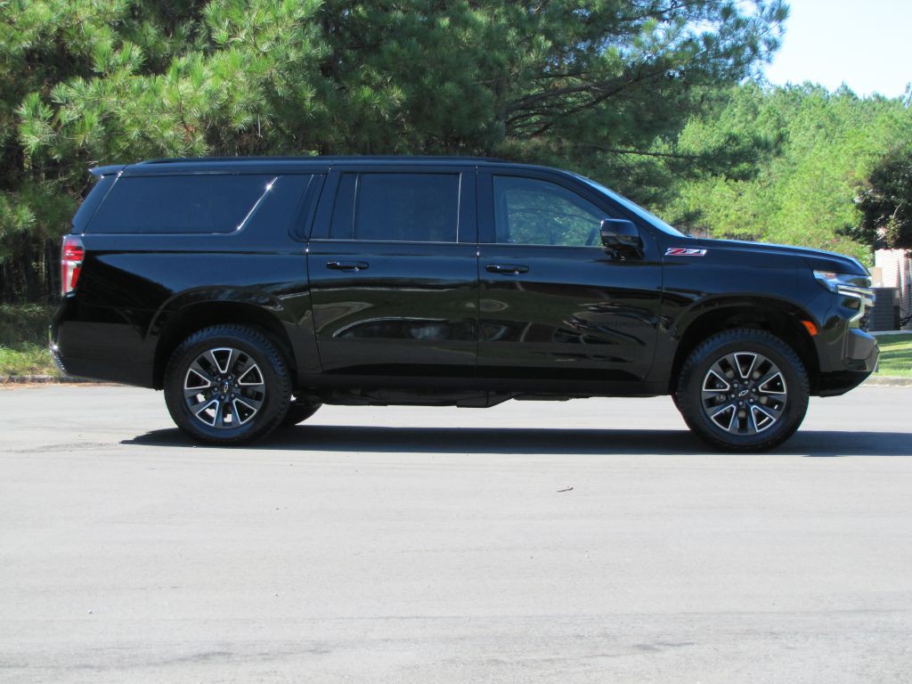 2021 Chevrolet Suburban Image 6
