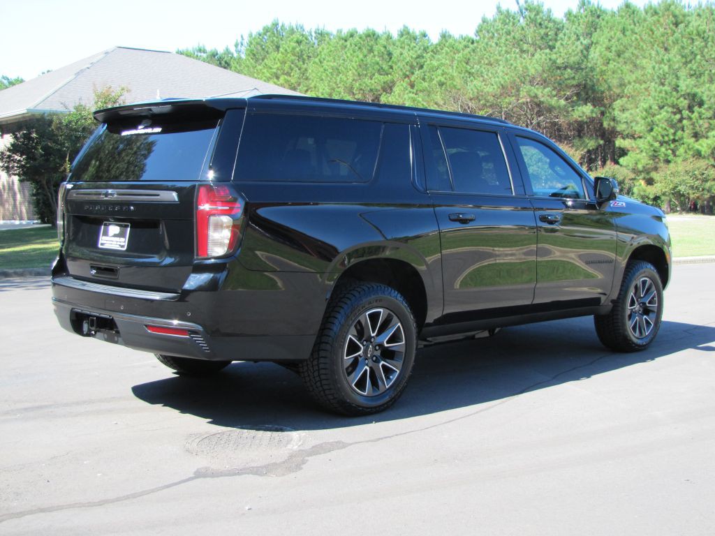 2021 Chevrolet Suburban Image 7