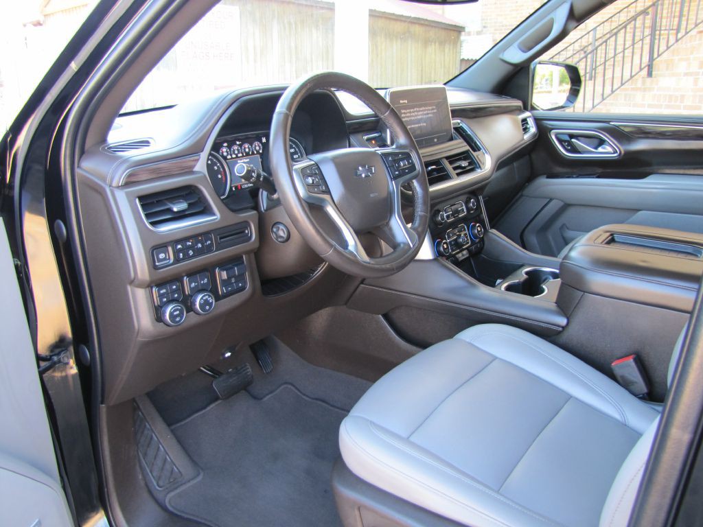 2021 Chevrolet Suburban Image 14