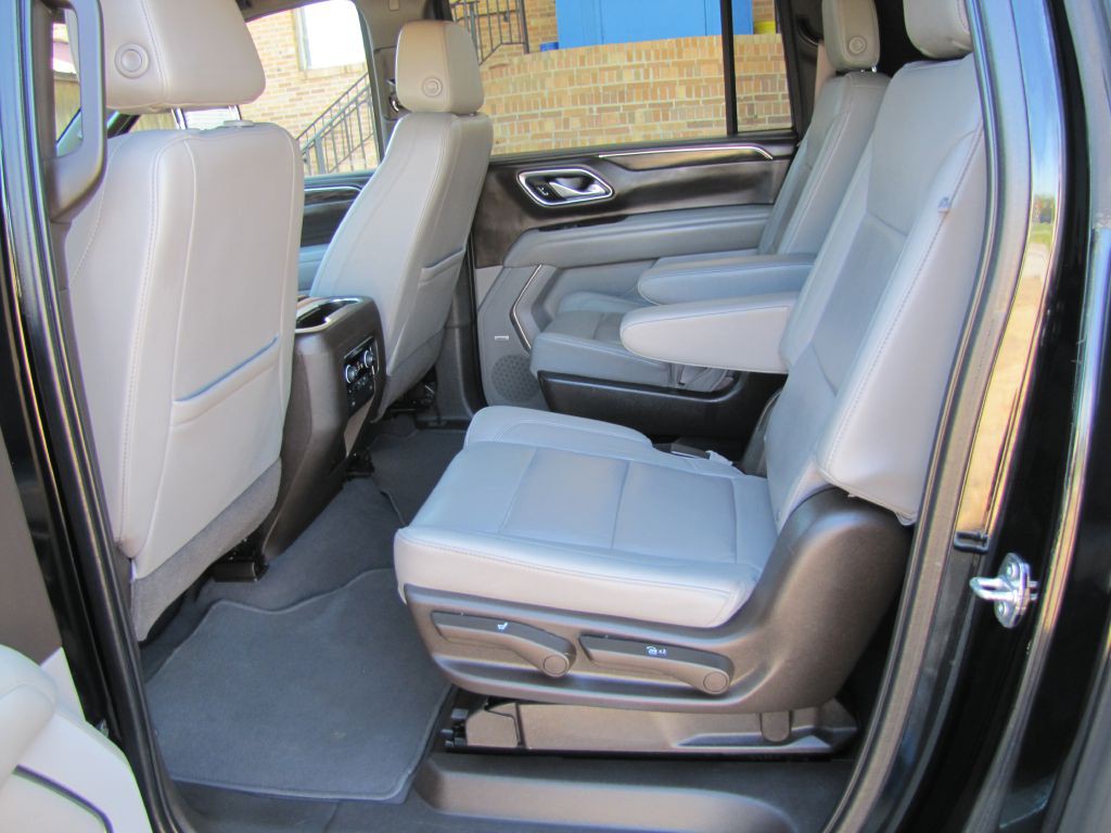 2021 Chevrolet Suburban Image 17