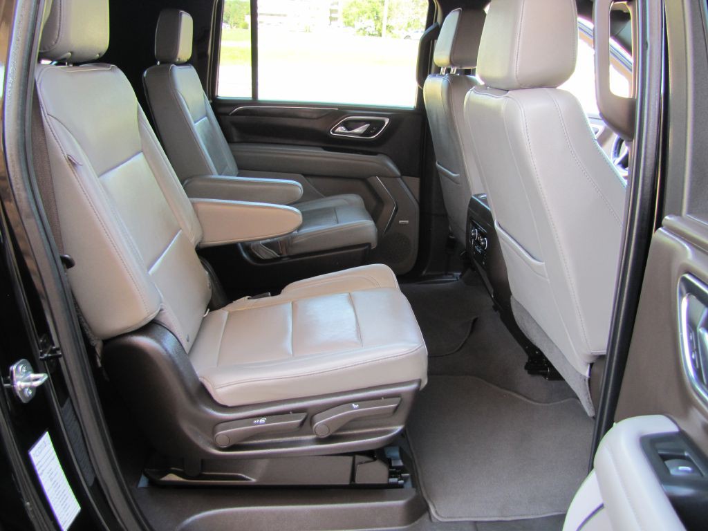 2021 Chevrolet Suburban Image 21