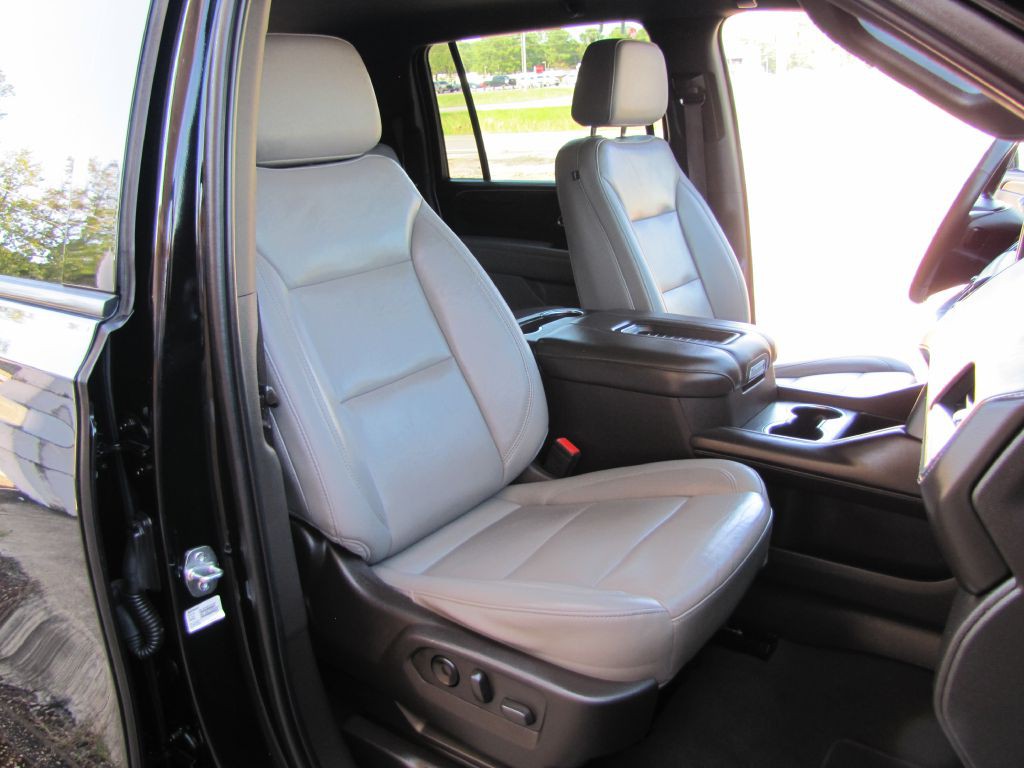 2021 Chevrolet Suburban Image 25
